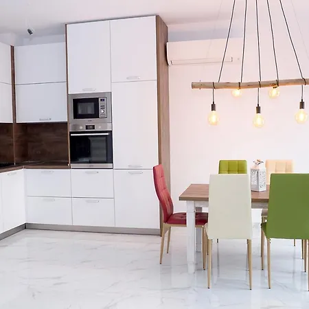 Ваканционна къща ≋ Boutique Gardens ≋ Private Family House