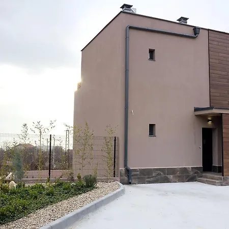 Ваканционна къща ≋ Boutique Gardens ≋ Private Family House *