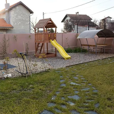 Ваканционна къща ≋ Boutique Gardens ≋ Private Family House Варна